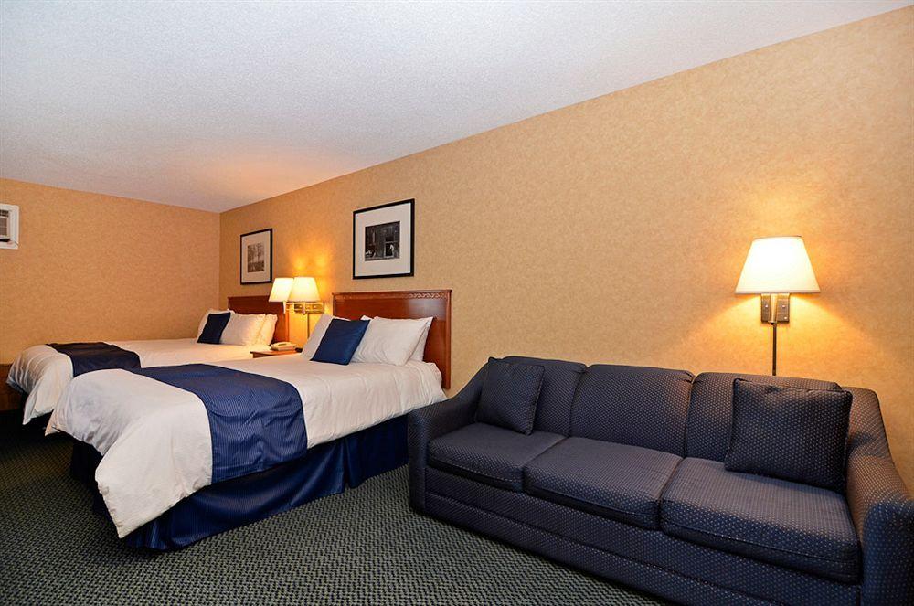 Best Western Plus Country Meadows Inn Aldergrove Экстерьер фото