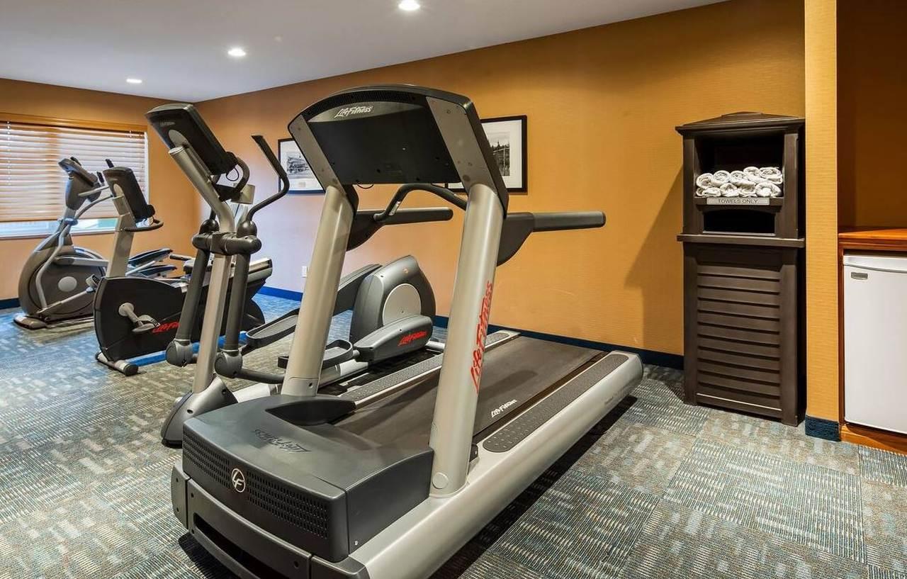 Best Western Plus Country Meadows Inn Aldergrove Экстерьер фото