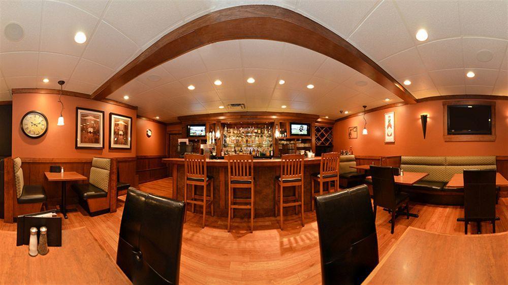 Best Western Plus Country Meadows Inn Aldergrove Экстерьер фото