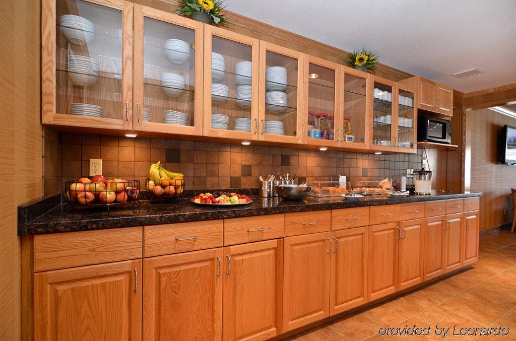 Best Western Plus Country Meadows Inn Aldergrove Экстерьер фото