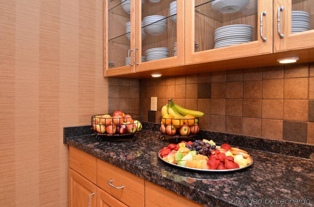 Best Western Plus Country Meadows Inn Aldergrove Номер фото