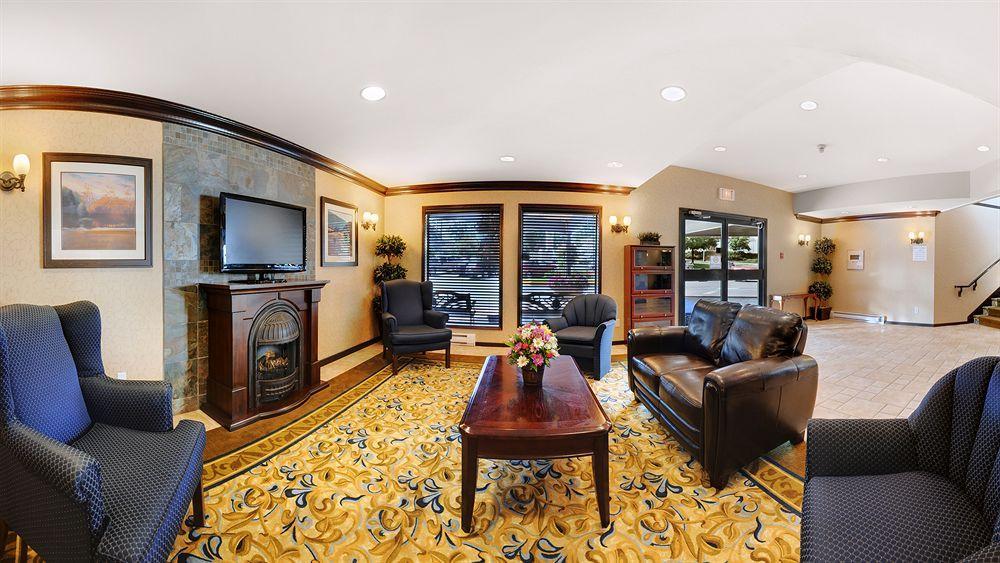 Best Western Plus Country Meadows Inn Aldergrove Экстерьер фото